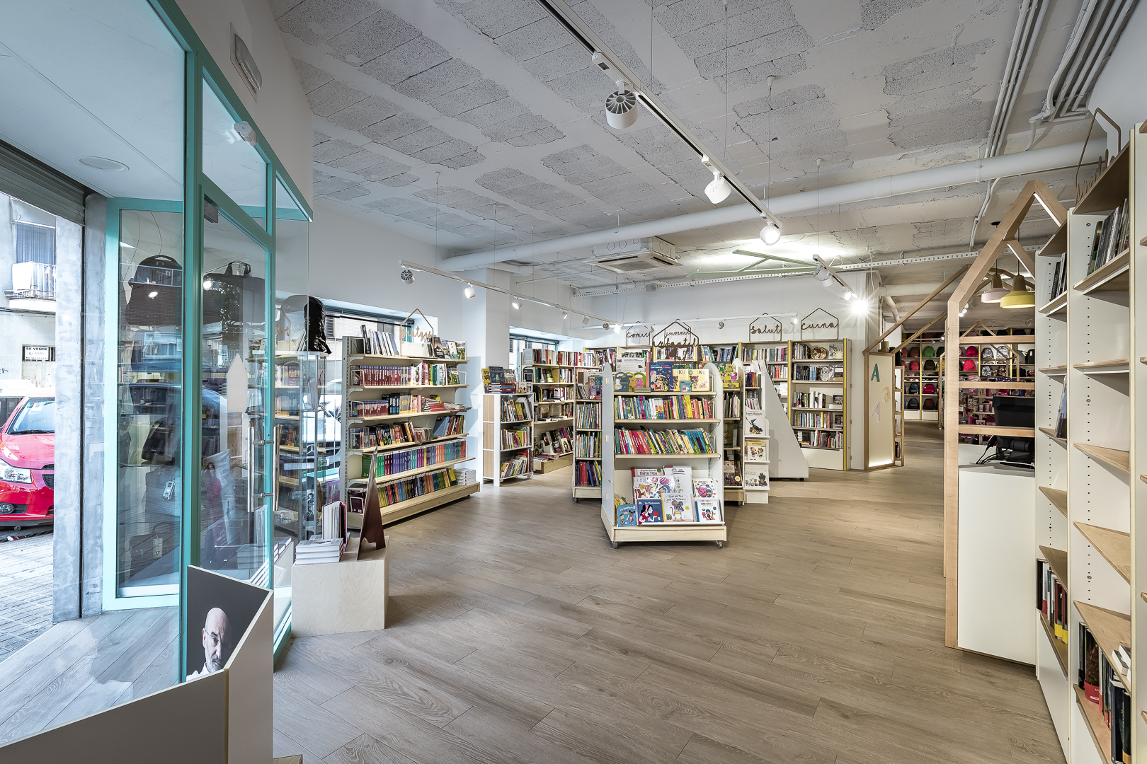 iluminacion libreria ausia